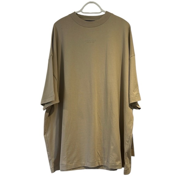 Essentials fear of god t shirt size large - Picture 2 of 8